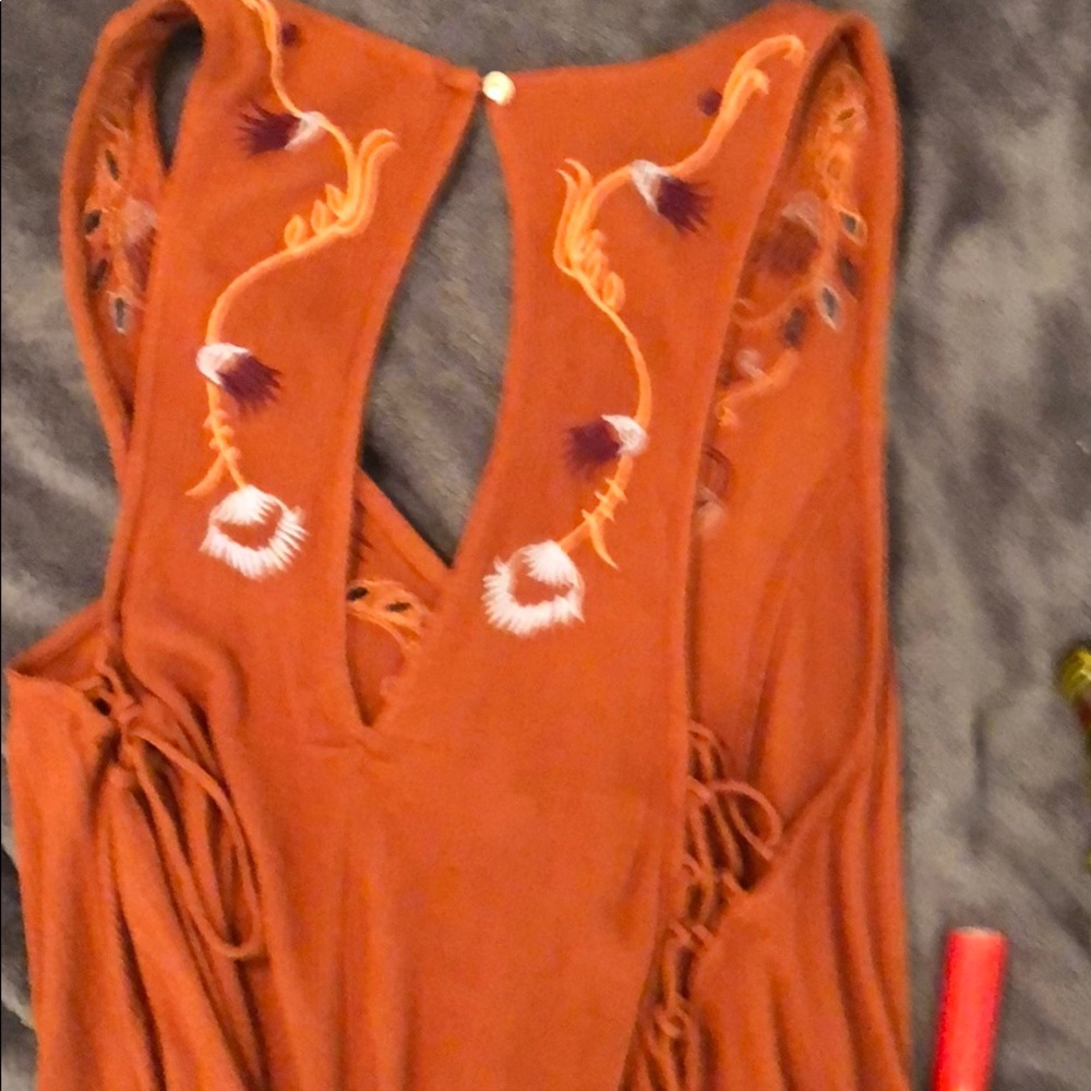 Dress - Picture 6 of 6